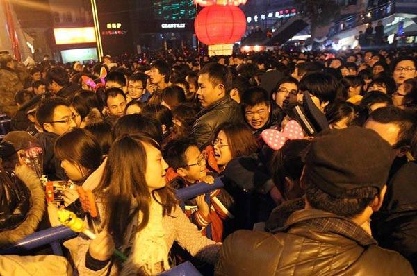 ��������Ԫ�����^���˔D����չ���F���޺�һƬ�M�D