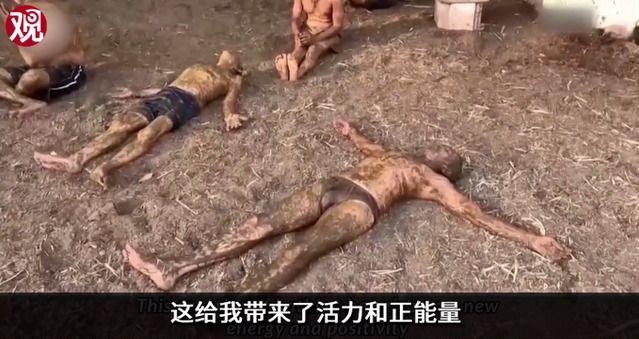 印度民眾涂滿牛糞抵御新冠,專家警告牛糞能抵御新冠病毒沒科學依據