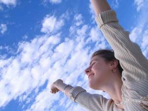 生完孩子白頭發(fā)怎么辦?生完孩子掉頭發(fā)的原因