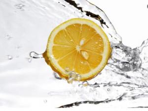 檸檬祛斑的方法-檸檬片祛斑美白的誤區