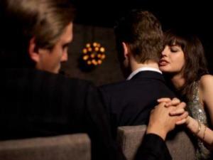 如何判斷女人出軌?出軌女人的5大蛛絲馬跡