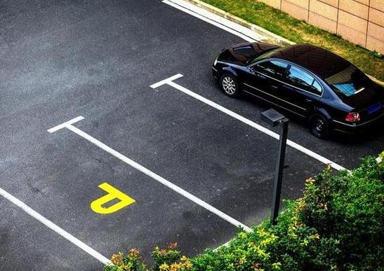 有人亂停車可以叫交警拖車嗎?車停路邊被拖走了怎么處理