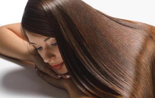 蓖麻油迷迭香一個(gè)月能用幾次?蓖麻油加迷迭香精油真的可以長頭發(fā)嗎