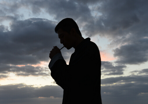 ���˳Ժ��}���ĺ�̎-�韟�г�ʲô���潡����