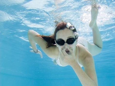 Ů�Խ�(j��ng)��ǰ�������Ӿ�᣿Ů�Խ�(j��ng)�ڎ���������Ӿ