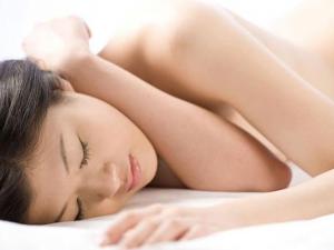 女人裸睡有什么好處？少女適合裸睡嗎