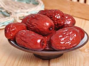 經期水腫吃大棗好嗎？經期飲食要注意什么