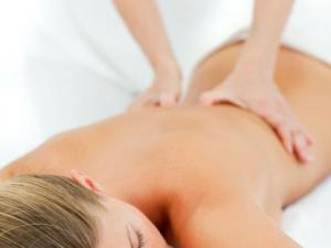 女人經(jīng)期腰痛正常嗎?女人來(lái)月經(jīng)為什么會(huì)腰痛