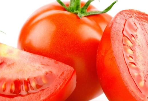 番茄也叫西紅柿味道酸酸甜甜 女性夏季吃番茄的4大好處