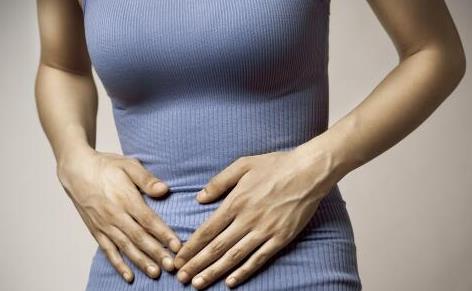 女性來例假前乳房脹痛的原因 例假前乳房脹痛該怎么緩解