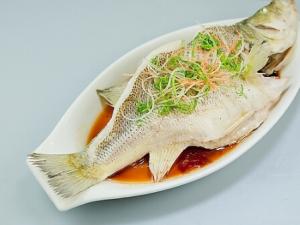 清蒸鱸魚的做法-鱸魚怎么做好吃？