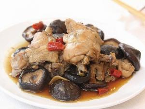 小雞燉蘑菇的做法大全-小雞燉蘑菇怎么做?