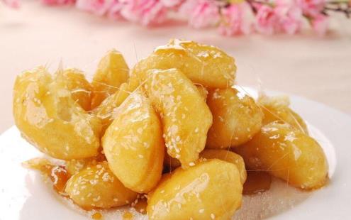 拔絲土豆用什么淀粉?拔絲土豆的糖漿怎么熬?