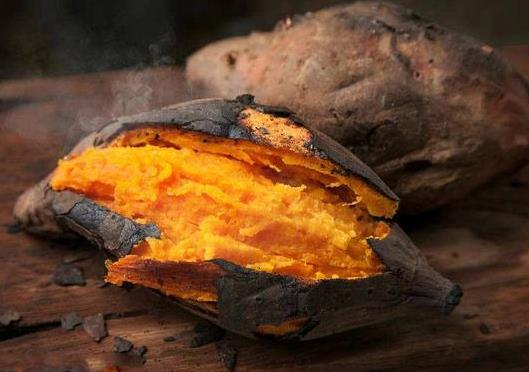 烤箱烤紅薯怎么設置溫度和時間?烤箱烤紅薯需要錫紙嗎