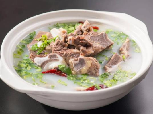骨頭湯怎么熬成白色?骨頭湯可以補(bǔ)鈣嗎