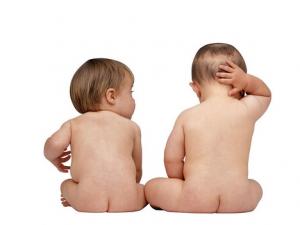 孩子頭發少是什么原因？孩子頭發發黃怎么辦