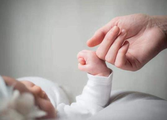 ?怎么在孕期避免寶寶黃疸不會偏高?寶寶黃疸喂母乳有關系嗎