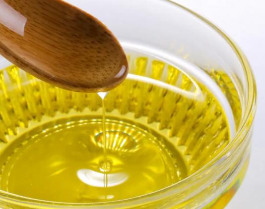 核桃油是直接滴在輔食里嗎?嬰兒核桃油是不是智商稅