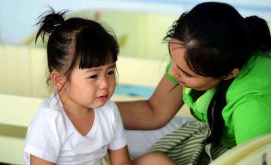孩子上幼兒園哭怎么辦 孩子上幼兒園哭多長時間正常