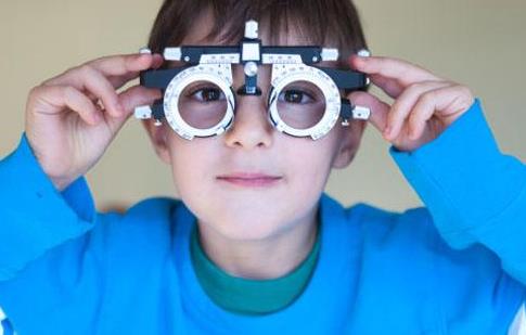 兒童弱視與近視的區別 兒童弱視的治療原則