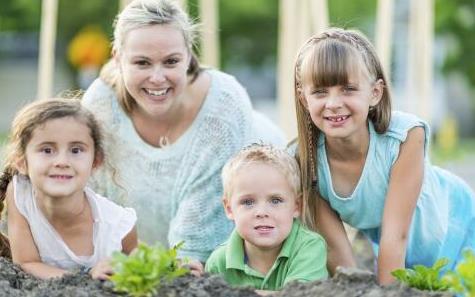 孩子性格孤僻應該怎么辦 育兒方式會影響孩子性格嗎