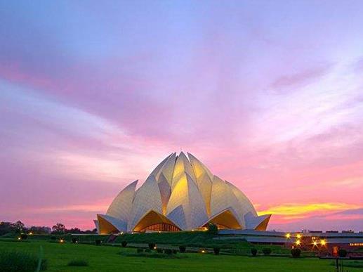 世界十大創(chuàng)意建筑排名,荷蘭立方塊體屋、美國(guó)籃子大樓很美