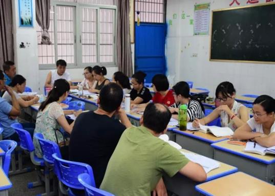 樂山市教育培訓機構排名,中公教育培訓學校、萬書聚優培訓學校深受信賴