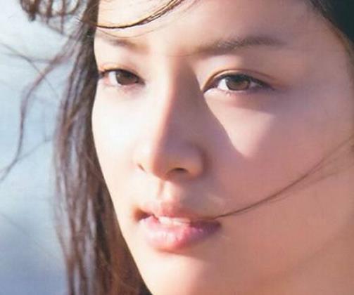 日本五大豐滿女星排行 杉原杏璃是目前最當紅的豐滿型女星了