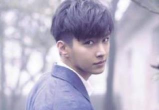 臺灣十大80后男歌手 蕭敬騰1987年3月30日出生于臺北市