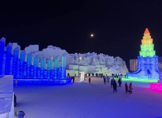 哈爾濱冰雪大世界的門票可以二次進(jìn)入嗎?哈爾濱冰雪大世界滑雪收費(fèi)嗎