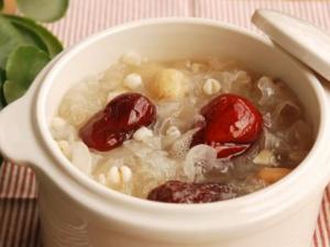 吃銀耳有什么好處？銀耳的營養價值和食療功效