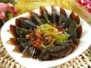 吃皮蛋有什么好處?怎么做好吃?松花蛋的營養(yǎng)價值