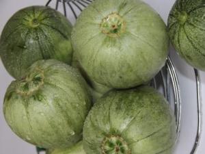 吃香瓜好嗎?香瓜的營養(yǎng)價值、功效與作用