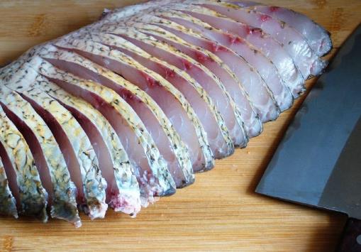 ��Ҋ��ˮ�~�͵�ˮ�~�ą^�e���I�B�rֵ