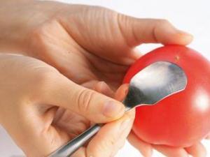 西紅柿怎么去皮？西紅柿去皮方法，怎樣給西紅柿去皮妙招