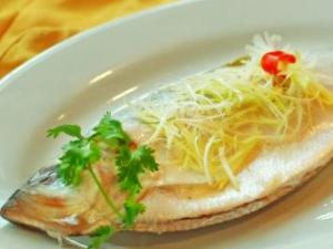 怎樣燉魚才不易碎?燉魚的小竅門