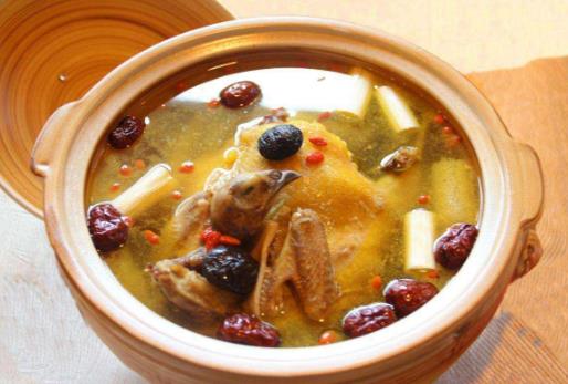 怎樣燉雞湯更好喝?雞湯怎么做才有營養