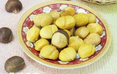 新鮮板栗如何快速剝皮 板栗快速剝皮的具體步驟