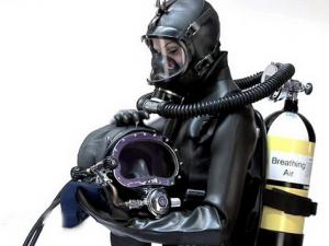 潛水服的選購技巧-潛水服的簡(jiǎn)介