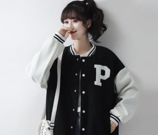 棒球服袖子是不是都長?棒球服有異味是質(zhì)量不行嗎