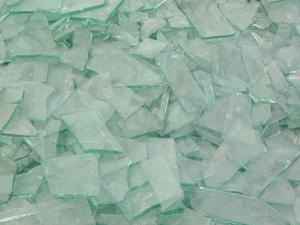 玻璃碎片怎么清理?清除地上碎玻璃的小竅門