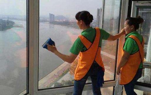 擦玻璃小竅門 擦玻璃器的使用方法