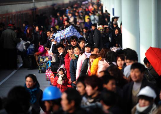 2022年春運(yùn)跨省返鄉(xiāng)有啥限制沒(méi)?春運(yùn)高峰怎么回家好?