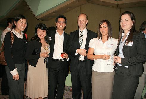 ��ʿ��ϯ����������b����ϯ������ʿ���b���似��