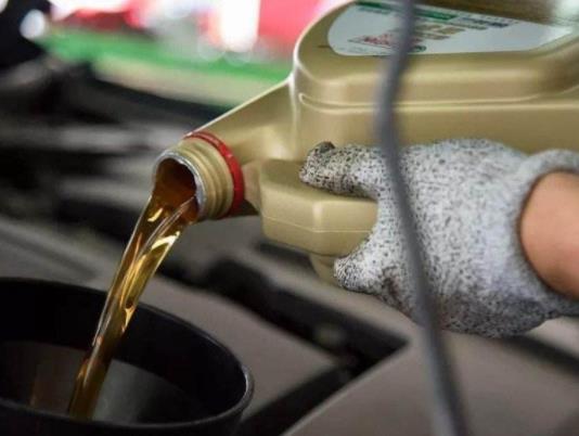 機油沉淀物需要清理嗎?發(fā)動機油泥多有什么影響