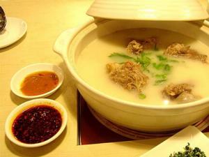 孕婦可以喝豬的骨頭湯嗎?骨頭湯做法