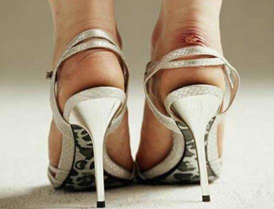 鞋子磨腳怎么辦?鞋子小了磨腳怎么辦?