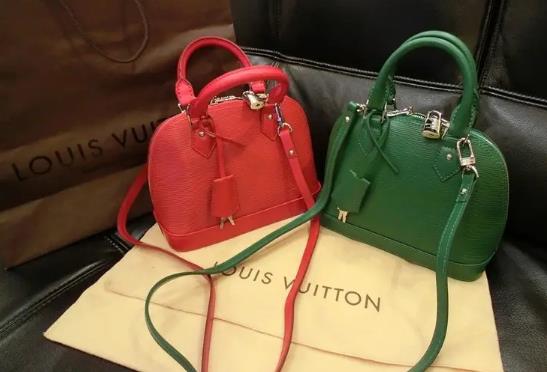 想買奢侈品早買還是晚買?有必要買上萬的奢侈品包包嗎