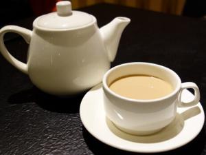 細數奶茶的四大罪狀-一杯奶茶等于一碗飯？