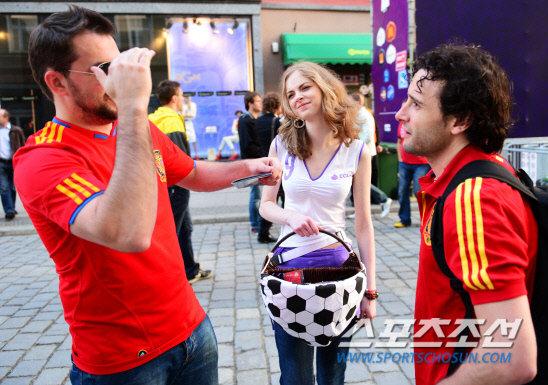 ���ؚW�ޱ���������Ů����2012�W�ޱ�����Ů�������_